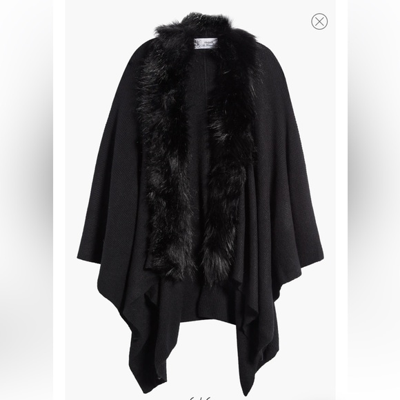 NEW La Fiorentina Black Faux Fur Trim Ruana - Picture 4 of 11